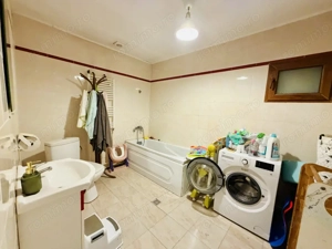 Apartament 3 camere in vila Giulesti zona linistita și curte generoasă etaj 1 - imagine 12