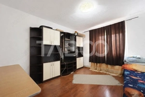 Garsoniera cu balcon si pivnita de 12 mp etaj 1 Zona Strand de vanzare