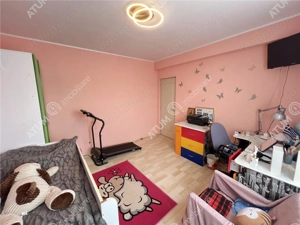 Casa 3 camere 2 bai terasa si curte zona Calea Cisnadiei din Sibiu - imagine 10