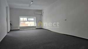 Imobil P+2E+M de inchiriat în zona Gării/Parcul Feroviarilor - 40 parcari - imagine 18