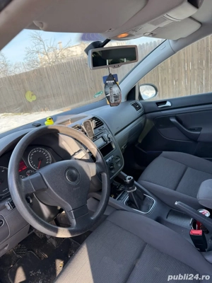 Vând Volkswagen Golf 5