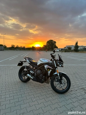Vând Triumph Street Triple S 660 A2