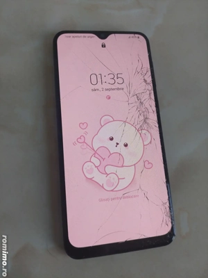 Vând Samsung Galaxy A50 spart și cu cod PIN, pentru piese [poze reale]