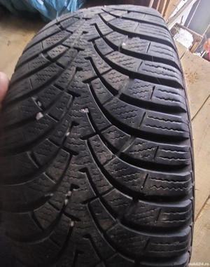 Anvelope auto în stare bună 