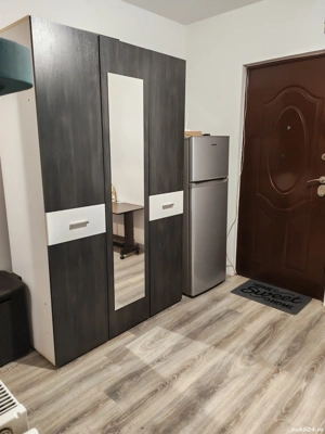 Închiriez garsoniera