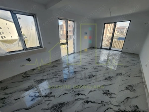 Girocului - Esso. Nou. Parcare. Gradina la parter sau Et. 3