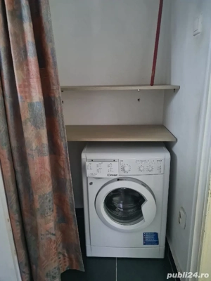 Închiriez apartament cu doua camere. 