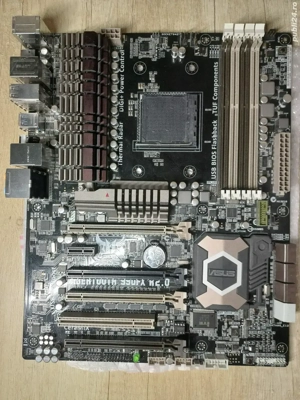Placa de baza ASUS TUF sabertooth 990FX R2.0