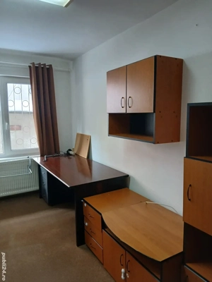 Închiriez apartament cu 2 camere, mobilat,la parter, zona CORINA-cart. TUDOR - imagine 2