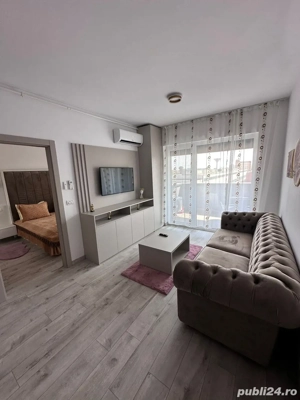 Apartament regim hotelier Adora park  - imagine 2