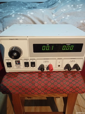 sursă de laborator EA 3050 B DEFECTA