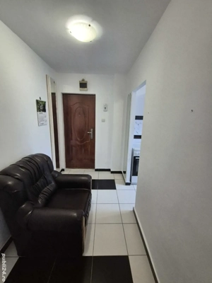 Vand apartament 2 camere Micro 3 - imagine 2