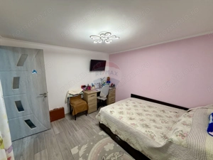 Casă / Vilă cu 4 camere de vânzare în zona Central - imagine 11