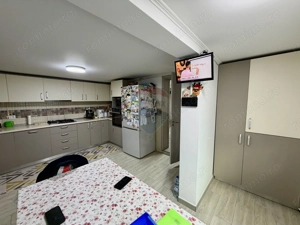 Casă / Vilă cu 4 camere de vânzare în zona Central - imagine 19