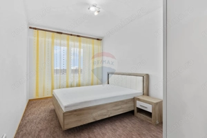 Apartament cu 3 camere NOU RENOVAT, PRIMA ÎNCHIRIER - zona Polivalentă - imagine 2