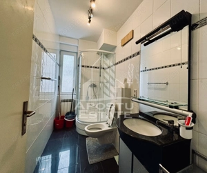 Apartament 2 camere, centrala proprie, zona Centrala - imagine 7