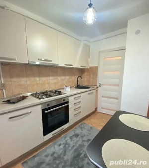  in Z0NA Tractoru dau in chirie apartament personal cu 2 camere