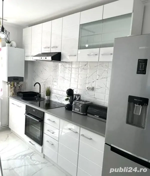 ofer in CENTRU chirie apartamentul personal cu 2 camere