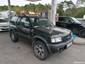 Opel Frontera B Sport 2.2 - imagine 9