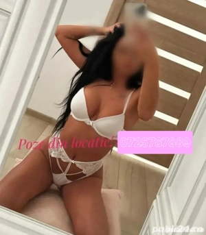 Brunetă cu forme    La mine sau la tine ! 