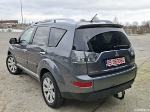 Mitsubishi  R.A.R efectuat 2.0TDI 4WD7Locuri 