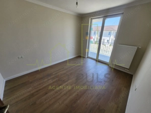 Case insiruite sau apartamente cu gradina. Giroc langa DAF. - imagine 9