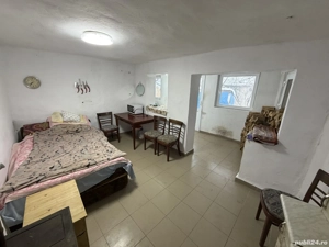 Casa de vanzare cu gradina mare si loc de casa cu front stradal mare - imagine 6