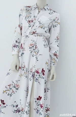 Rochie alba cu flori