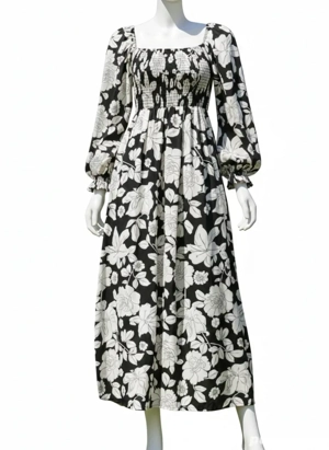 Rochie lejera cu prin floral de vară 