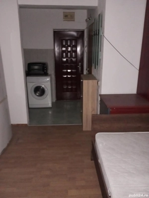 Vând garsonieră Brasov