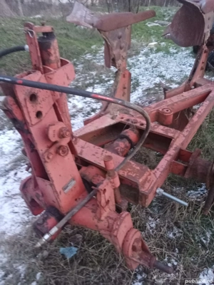 De vînzare .plug reversibil  - imagine 2