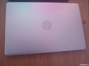 Vând laptop HP