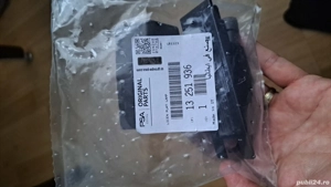 Becuri pentru număr de înmatriculare Opel Astra J/PSA