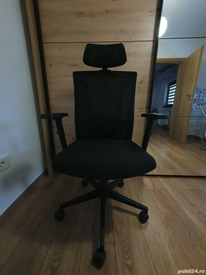 Scaun de birou negru