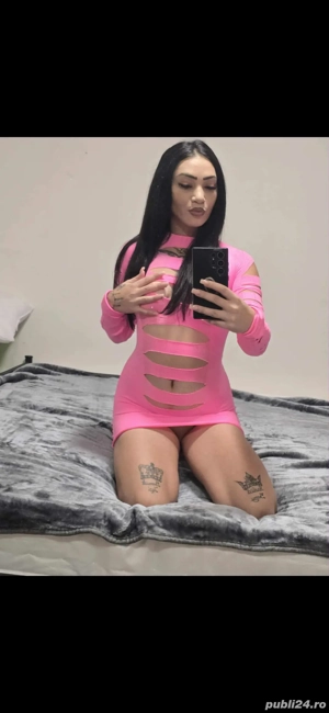 buna ma numesc Larisa 