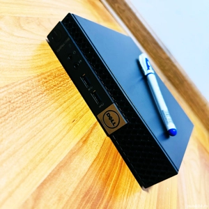  Unitate PC Ultra-Compact Dell Optiplex 7040 usff (17x18x3,5 cm)   Impecabil!  Livrare Gratuita!