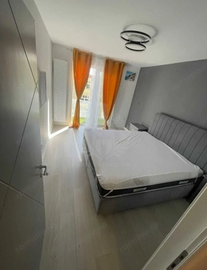 2 CAMERE // WHITE TOWER // MOBILAT SI UTILAT