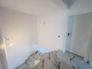 Duplex 3 camere, P+E, 91 mp utili, 250mp teren - Mosnita Veche - imagine 14