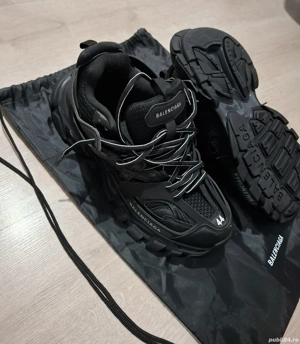 Vand Balenciaga Tracks 