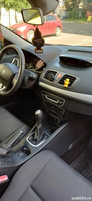 Vand Renault Megane 3 1.9 diesel 130 cp  - imagine 9