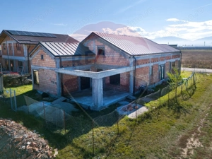 Oportunitate ideală - casa la roșu - compartimentare eficienta