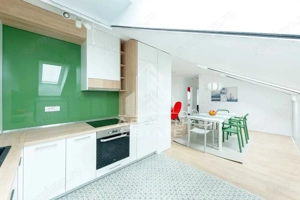 Apartament 3 camere, centrala proprie, zona Dumbravita