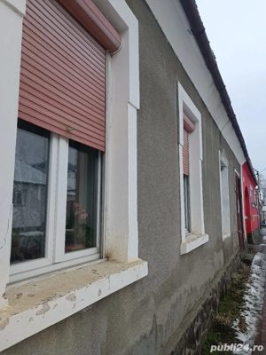 Casă mare de vânzare ! Oportunitate de afaceri !