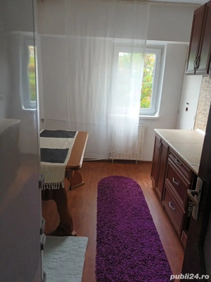 Închiriez apartament 2 camere decomandat in regim hotelier zona Materna cart Craiovita Noua  - imagine 3