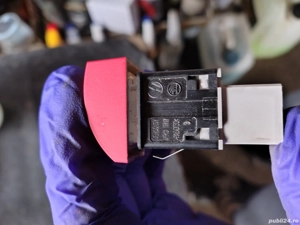 buton avarii Skoda Octavia ii  - imagine 5