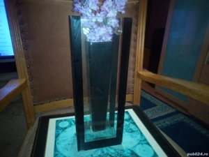 de  vanzare   vaza  pentru  flori !!! 