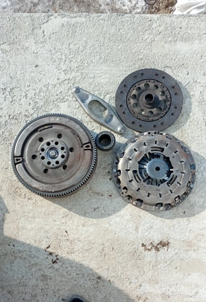 vand chit volanta ambreiaj BMW X3  - imagine 2