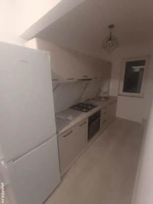 Închiriez apartament