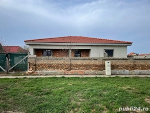 Casa individuapa parter proprietar