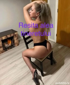 Hey sunt o pitică (JUCAUSA !)  